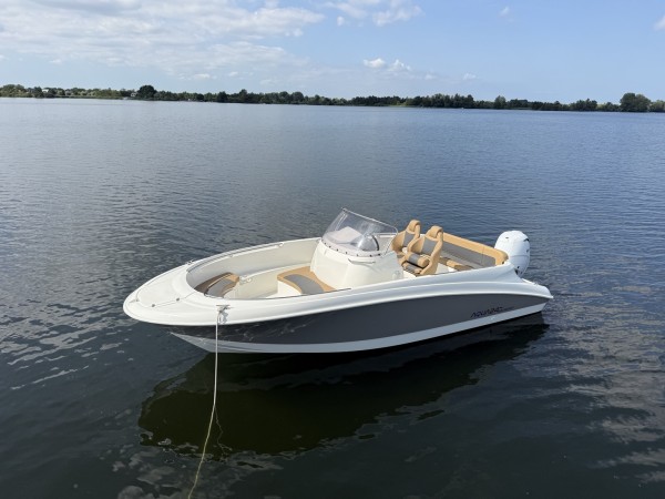 Aqua24 620 SPORT met Tohatsu 140 PK